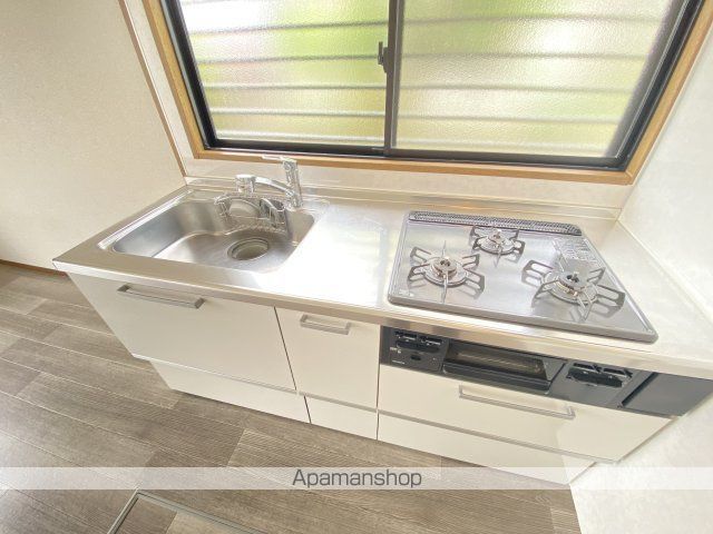 コンフォート朱雀VIの内装写真