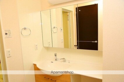 滋賀県長浜市小堀町[2LDK/64.7m2]の洗面所