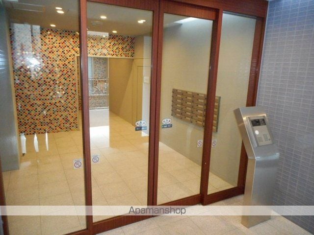 CASA Gの玄関写真