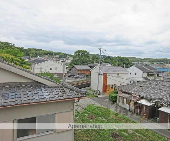 ハーモニーテラス深草坊町の玄関写真