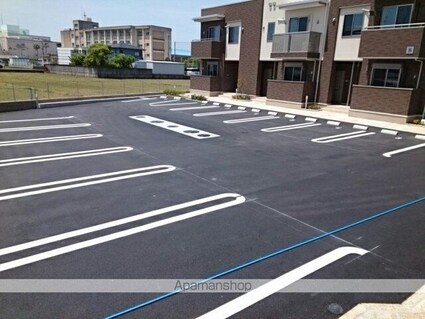 アーベンロートＢ[1LDK/45.31m2]の駐車場