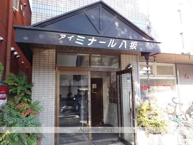 アイミナール八坂の玄関写真