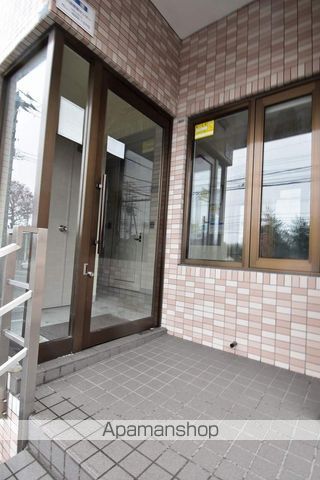 コンフォール札幌の玄関写真