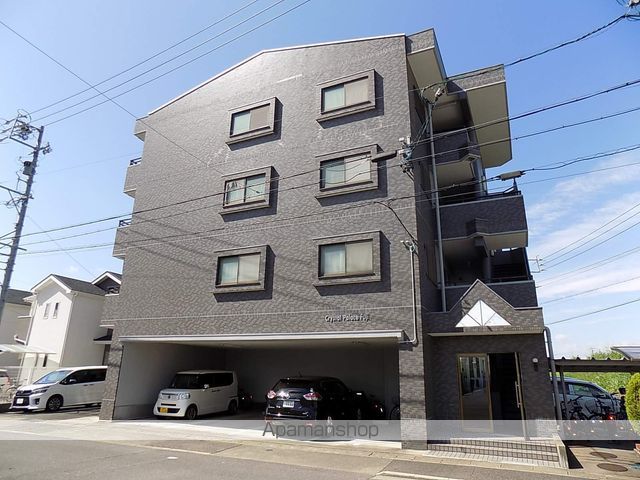 クリスタルパレスフジの外観写真