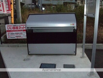 愛媛県四国中央市三島金子３丁目[2LDK/57.21m2]の共用部2