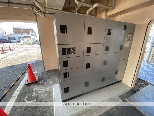 ハイクレスト高松[3LDK/56.7m2]のエントランス