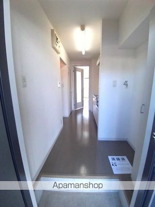 河辺サテライト[1K/27.1m2]の玄関