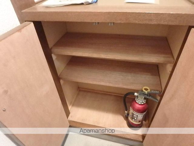 エステート本郷の内装写真