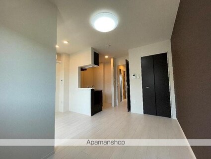 アヴニールブリエ[1LDK/42.82m2]のリビング・居間2