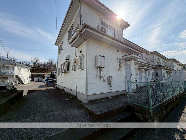 小田急電鉄小田原線 伊勢原駅 徒歩19分 2階建 築31年の外観写真
