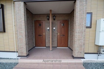 ＮＭＯＮ　Ｆ[2DK/45.89m2]のエントランス