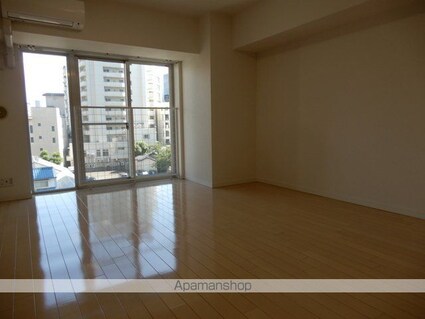 レジディア東桜Ⅱ[1LDK/80.83m2]の玄関