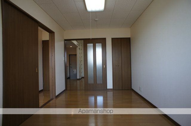 ラポール弐番館の内装写真