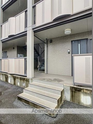 COMODO GIONE B棟の玄関写真