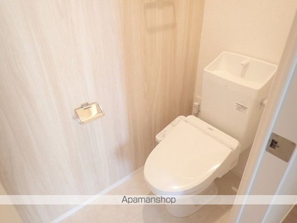 ノーブル萩[3LDK/63.36m2]のトイレ