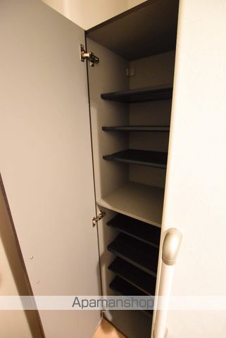 T147の内装写真
