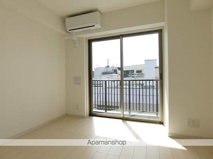 東京都渋谷区富ヶ谷２丁目[1K/18.49m2]のリビング・居間