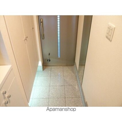 プレストンフォーレ[3LDK/72.05m2]の玄関