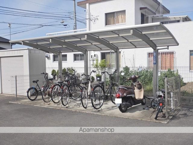シャーメゾンエーデルハイム B棟の外観写真