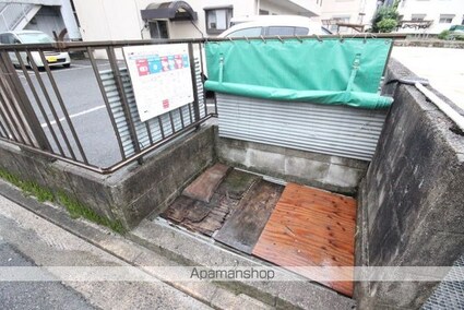 広島県広島市佐伯区皆賀４丁目[2LDK/54.9m2]の共用部