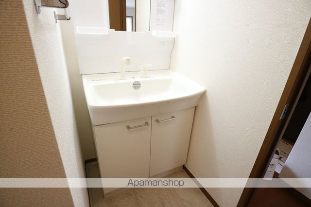 リビングタウン古坂壱番館 B棟の内装写真