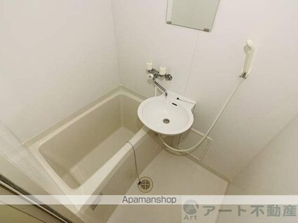 レオパレスサンタローザ[1K/23.18m2]のバス