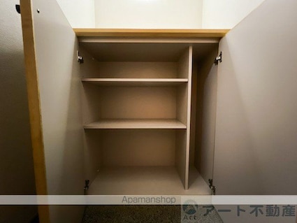 ＲＵ・ＲＡＬ[2LDK/68.85m2]の共用部1