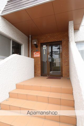 シャトー和田の玄関写真