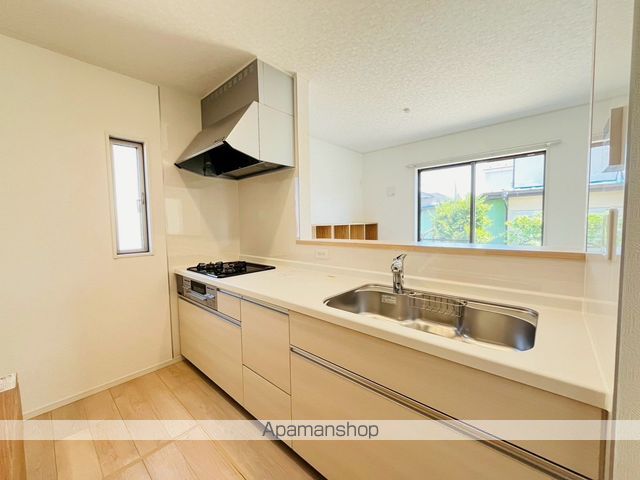 detached 埼玉県久喜市栗橋東５丁目16-23-9

地図を見る