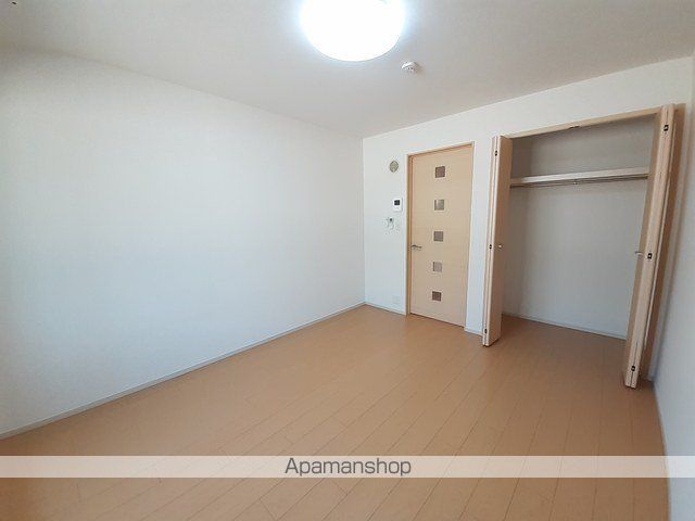 グランソレイユ楠葉IIの内装写真