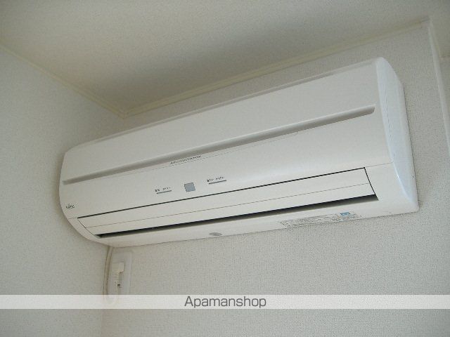 ハチマルの内装写真
