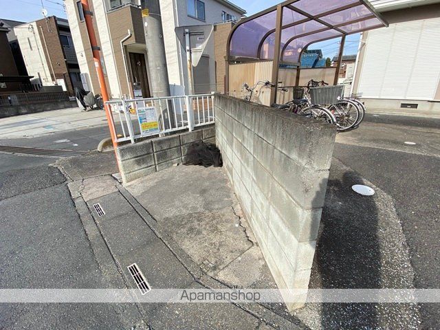 アイリスBの外観写真