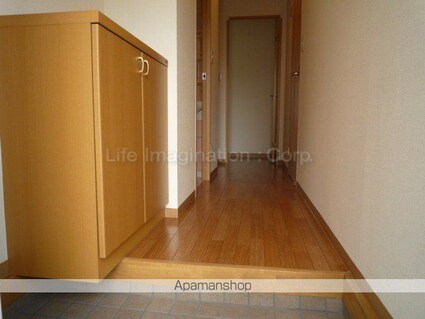 滋賀県大津市今堅田２丁目[2LDK/56.74m2]の玄関