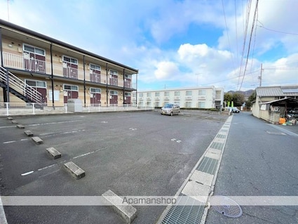 レオパレス敬愛[1K/20.28m2]の駐車場1