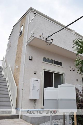 レベアス片瀬江ノ島EASTの玄関写真