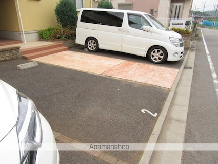 ヒラソル[2LDK/55.44m2]の駐車場1