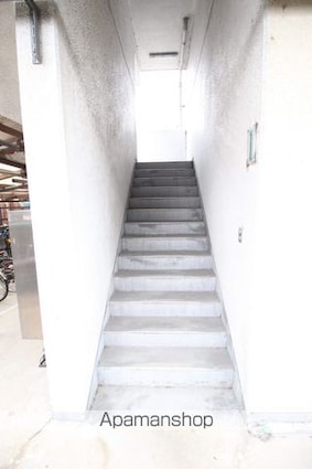 フローラル吉岡[1R/17.01m2]の共用部3