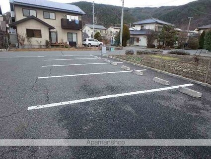 ビューラーはるか[1LDK/46.71m2]の駐車場