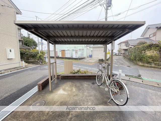 取手市 2階建 築13年の外観写真