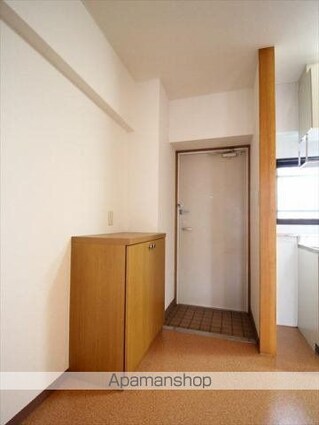 グランアルブル山越Ⅲ[2LDK/45.36m2]の玄関