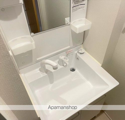クレイノルナ ルミエール三郷の内装写真
