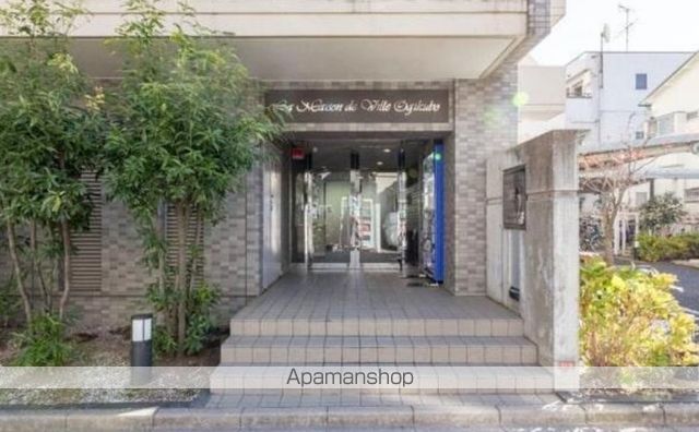 MAISON DE VILLE OGIKUBOの玄関写真