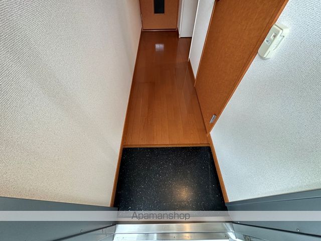 カラコレスの内装写真