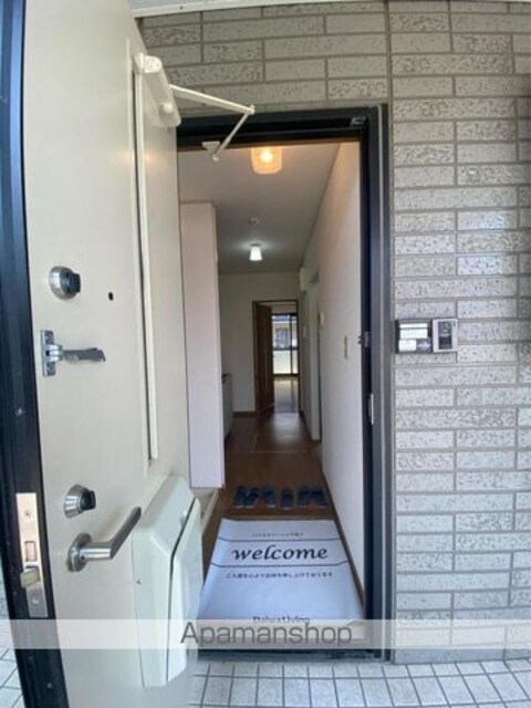 シャインポート屋島　Ｅ・Ｆ棟[1K/29.81m2]の玄関