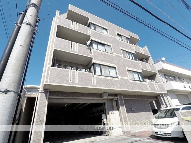 サクセスパレス桜塚の外観写真