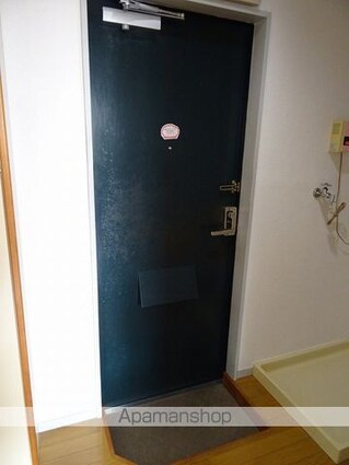 レモンハウス[1LDK/35m2]の玄関