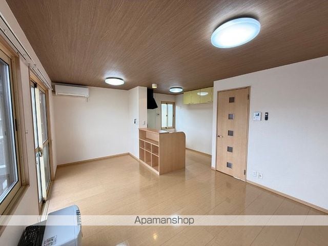 COMFORT RESIDENCE IIの内装写真