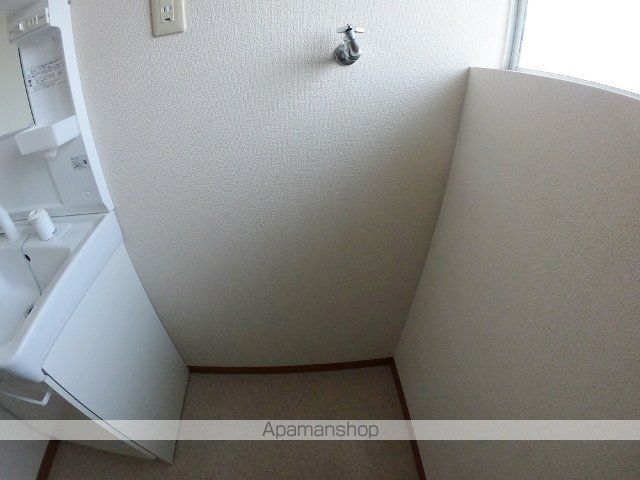 福塩線 万能倉駅 徒歩6分 2階建 築49年の内装写真