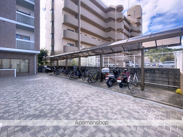 メリヤス岡場の外観写真