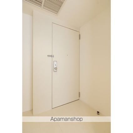 ウエリスアーバン品川タワー[1R/37.81m2]の玄関